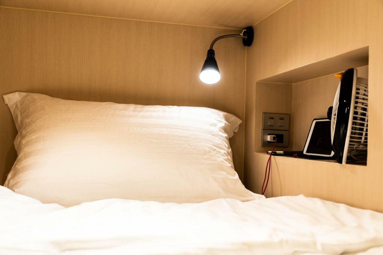 The Lol Elephant Hostel Bangkok Exteriör bild