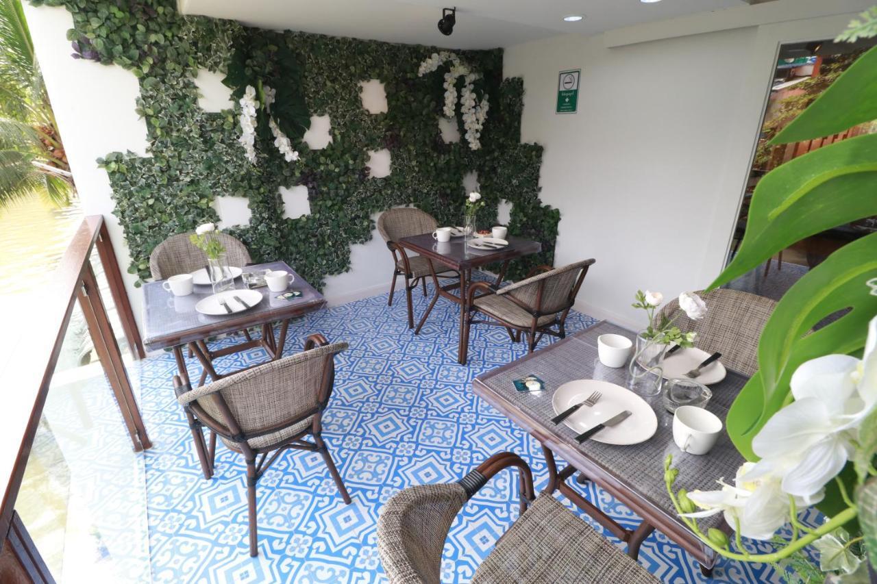 The Lol Elephant Hostel Bangkok Exteriör bild