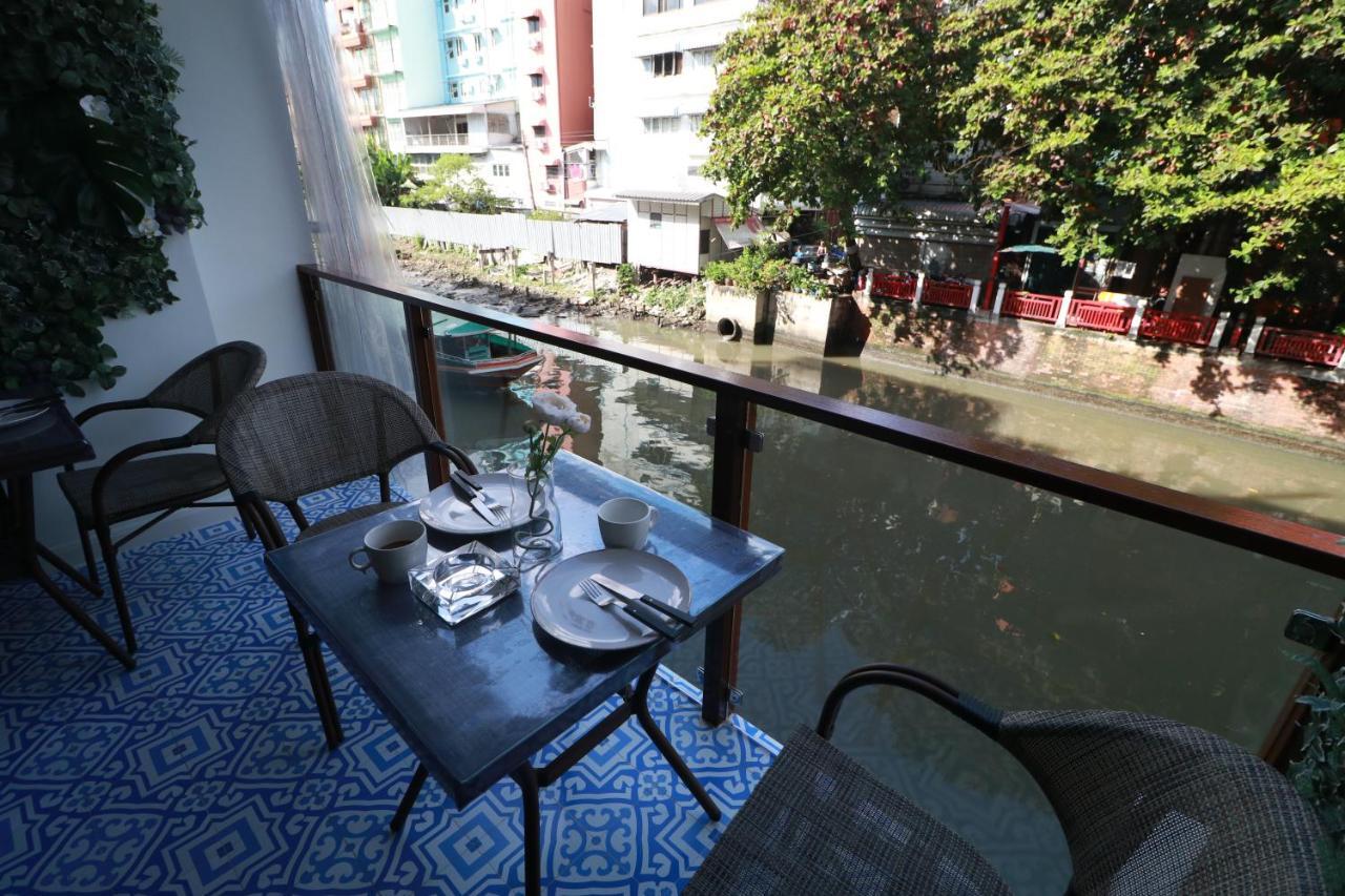 The Lol Elephant Hostel Bangkok Exteriör bild