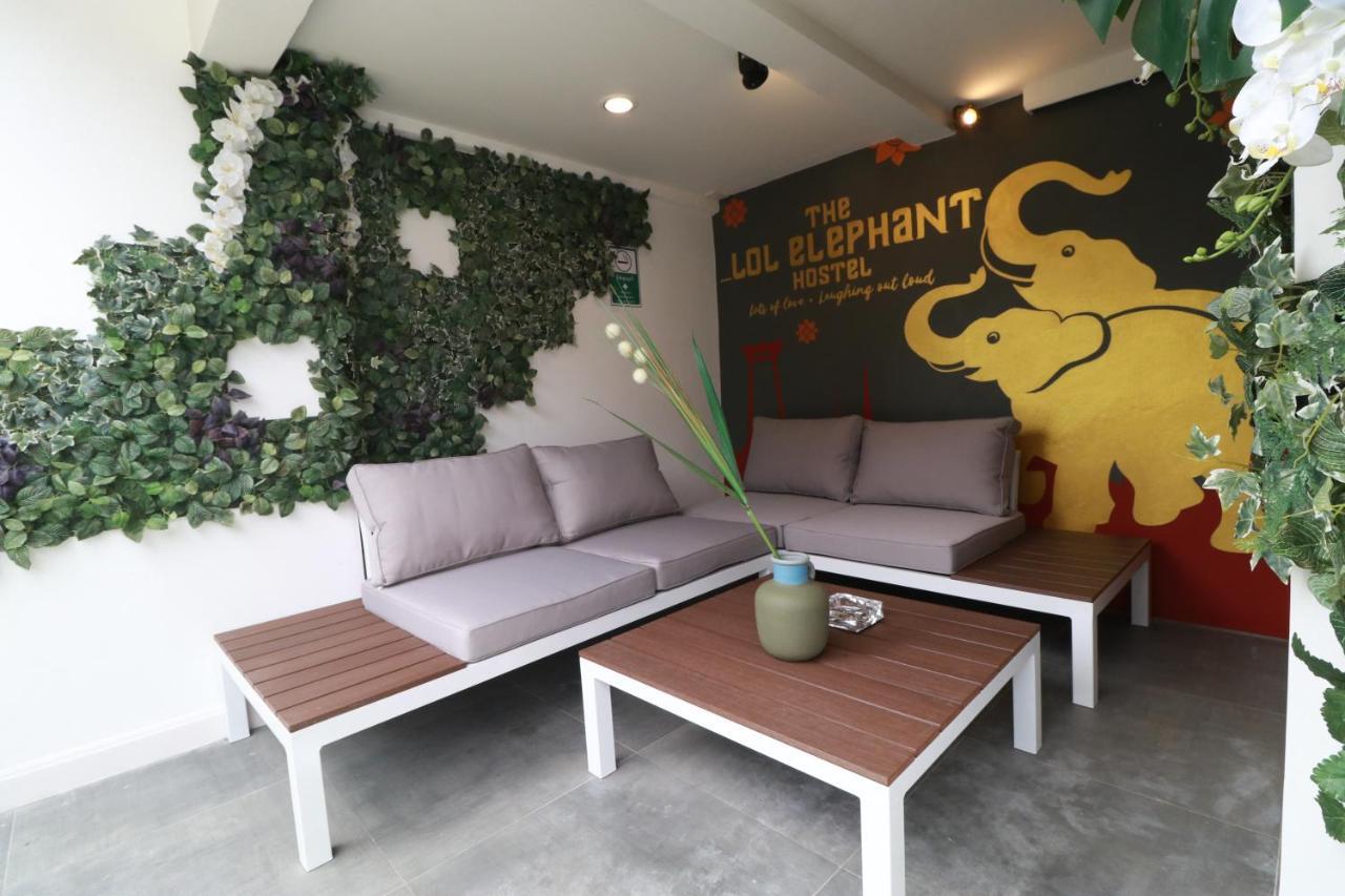 The Lol Elephant Hostel Bangkok Exteriör bild