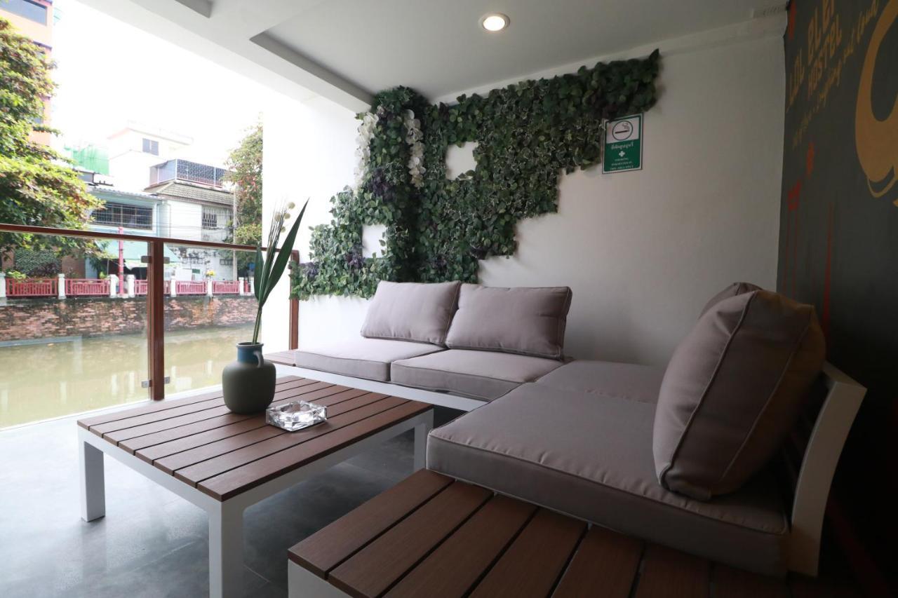 The Lol Elephant Hostel Bangkok Exteriör bild